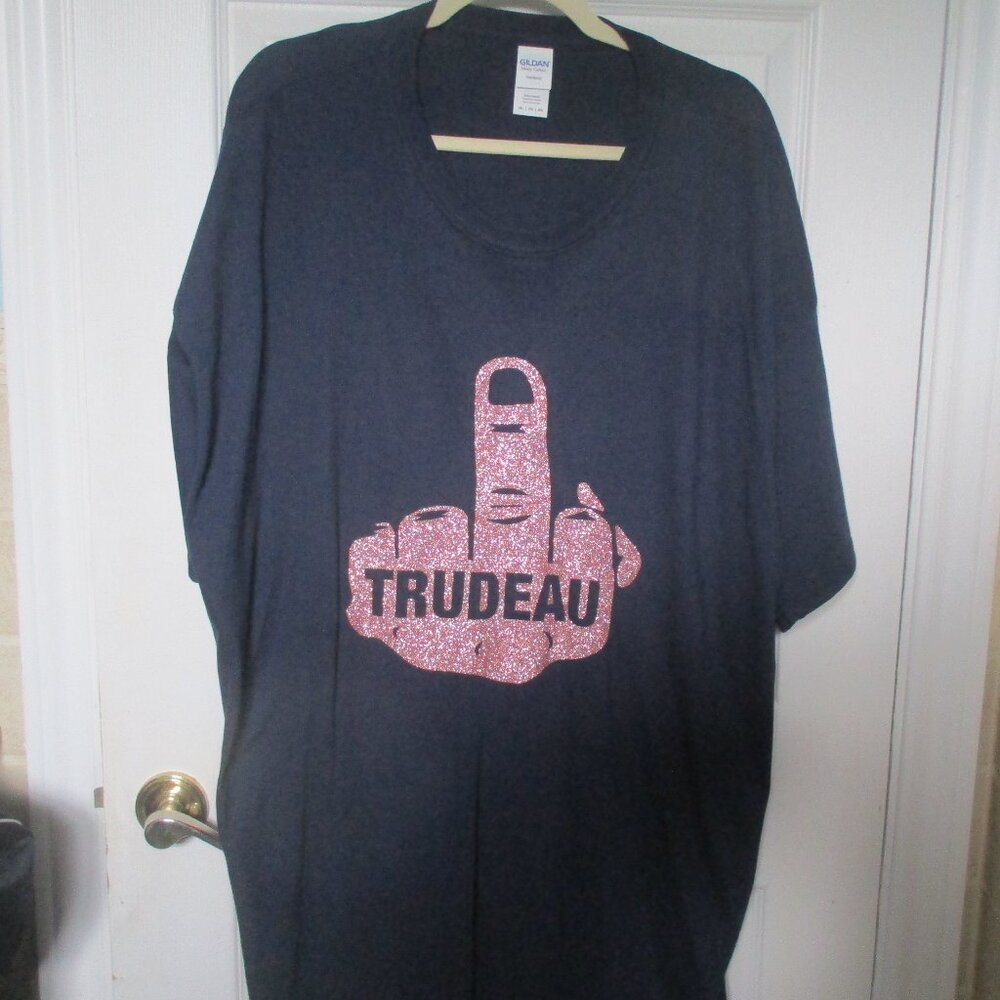 Eff Trudeau T-Shirt NEW Plus Size 3X